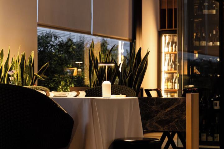 Dining 108 of 157