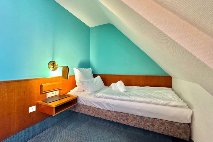 Room 40 of 63