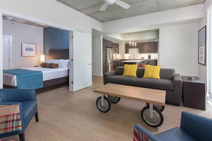 Room 5 of 85