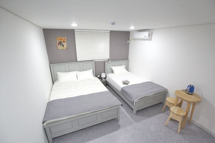 Room 10 of 55