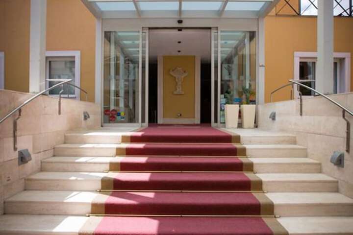 Hotel 54 of 58