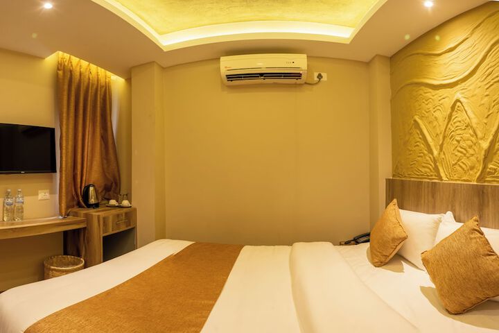 Room 7 of 60