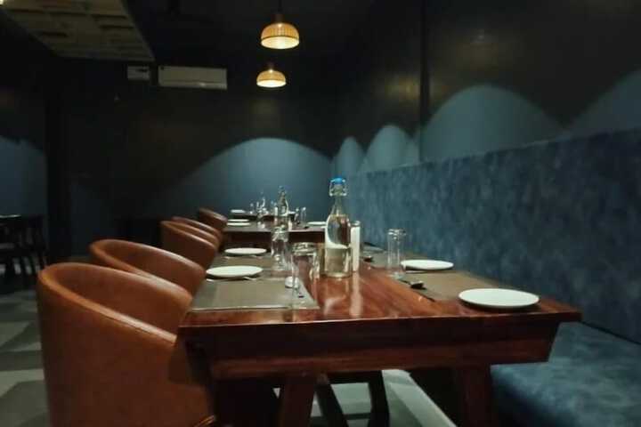 Dining 10 of 15