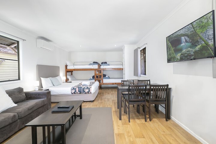 Room 10 of 44