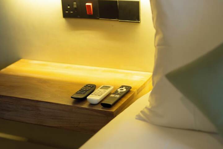 Room 18 of 222