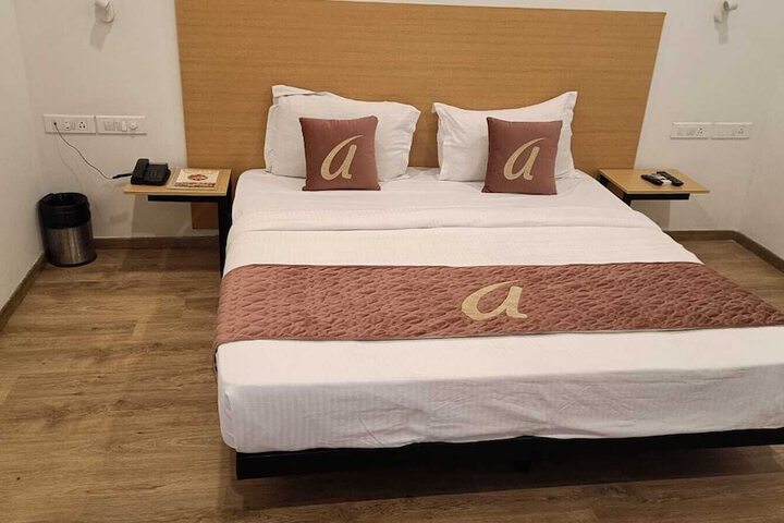 Room 10 of 21