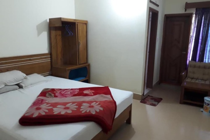 Room 17 of 39