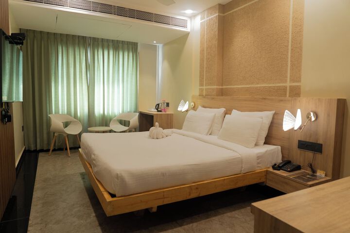 Room 2 of 21