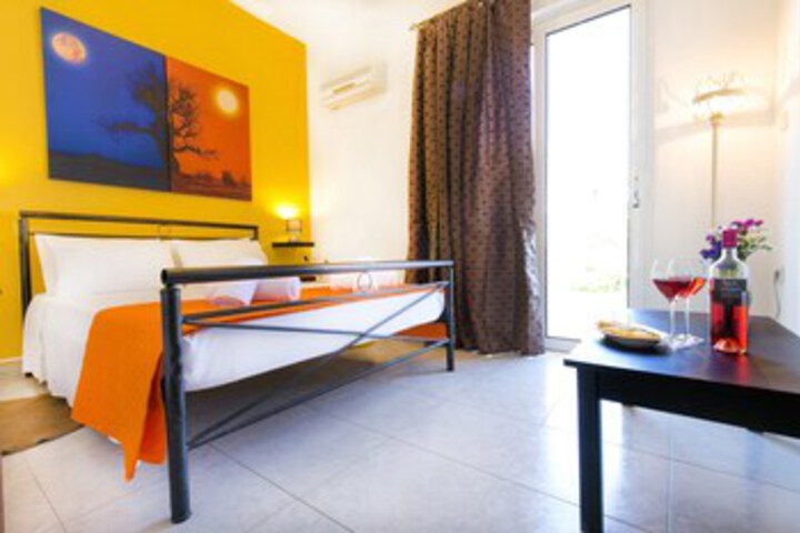 Room 12 of 36