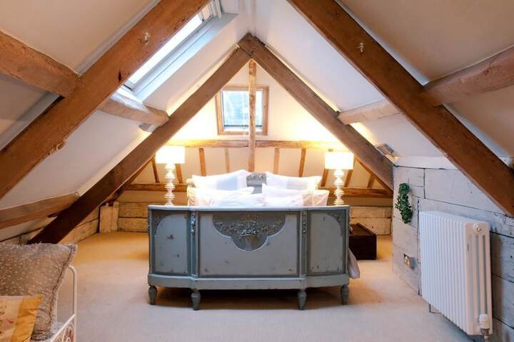 Room 5 of 22