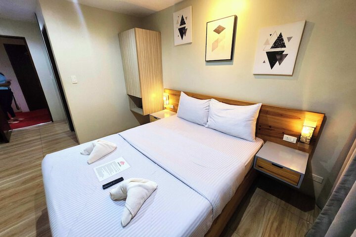 Room 6 of 43