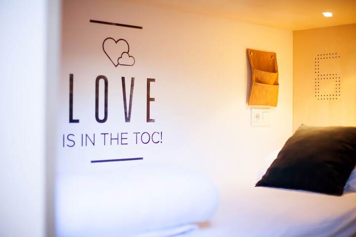 Room 25 of 73