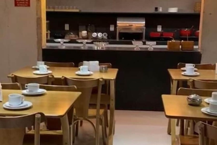 Dining 39 of 46