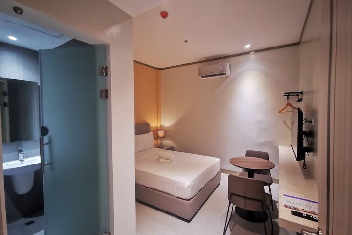 Room 19 of 21