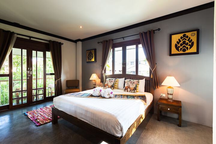 Room 32 of 62