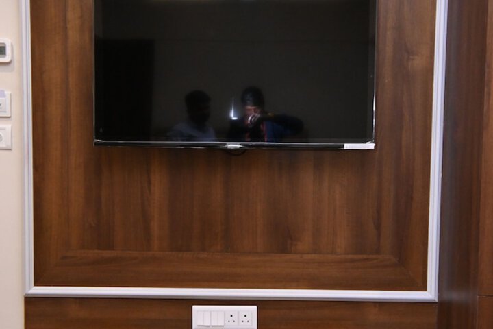 Room 18 of 49
