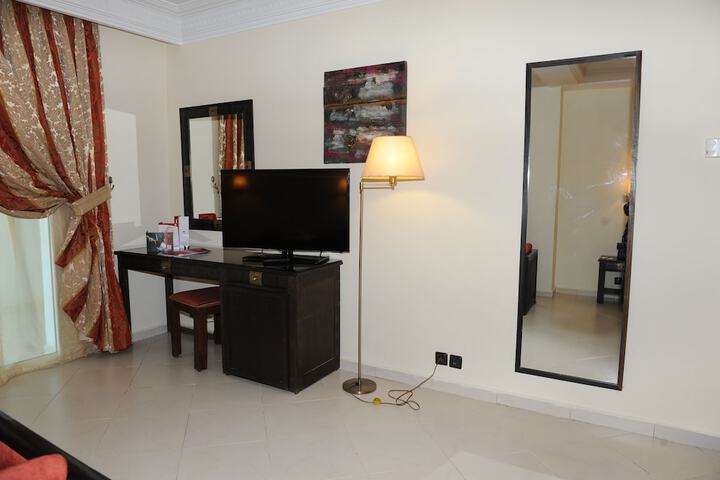 Room 14 of 71