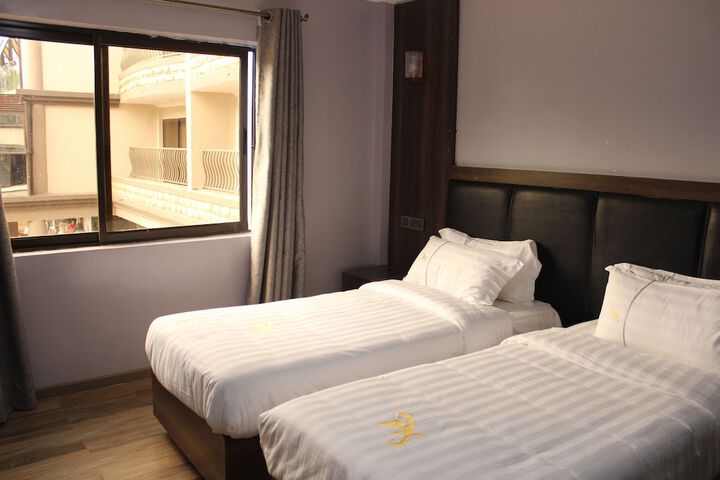 Room 14 of 50