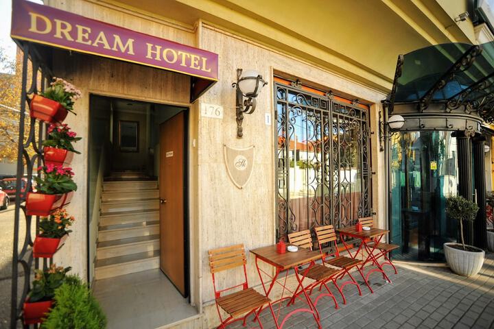 Hotel 48 of 50