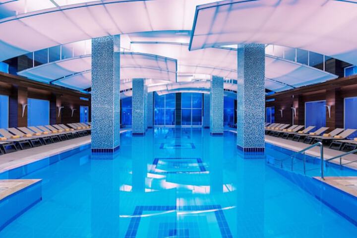 Pool 71 of 225