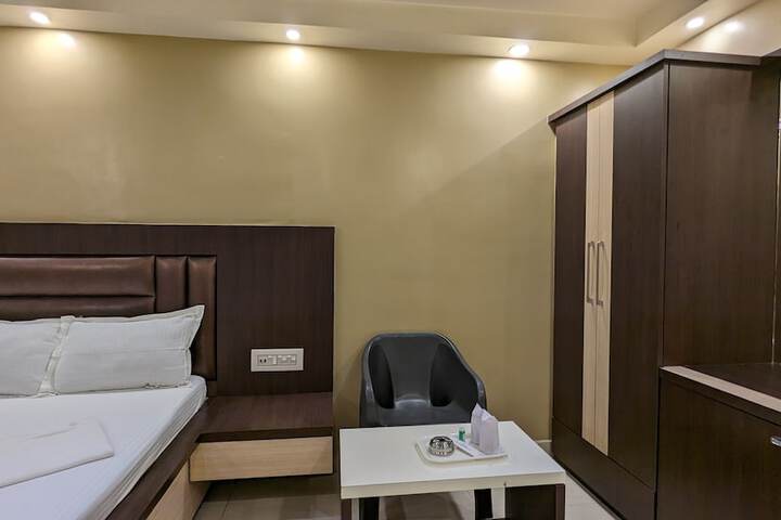 Room 22 of 150