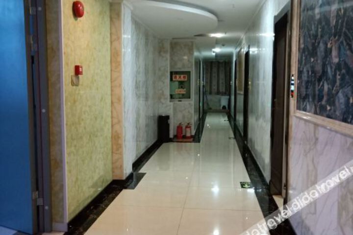 Hotel Interior 3 of 10