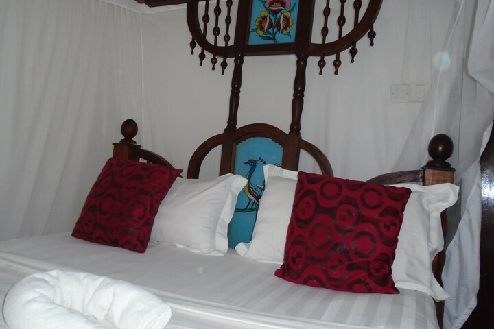 Room 4 of 39