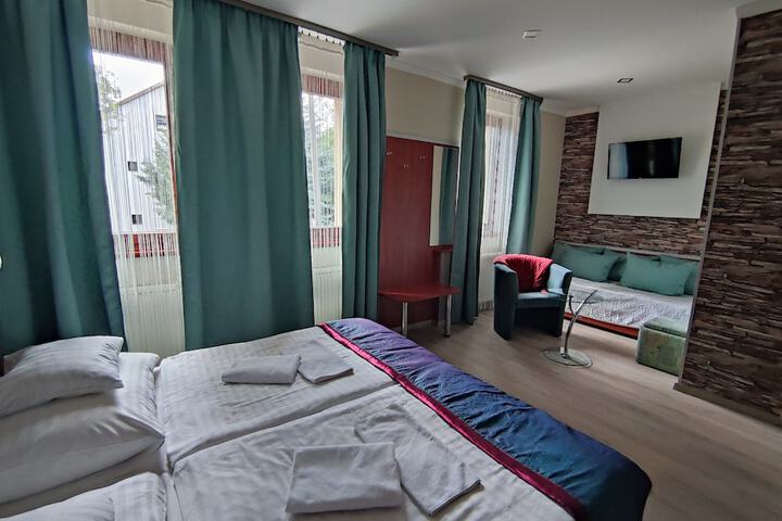 Room 6 of 41