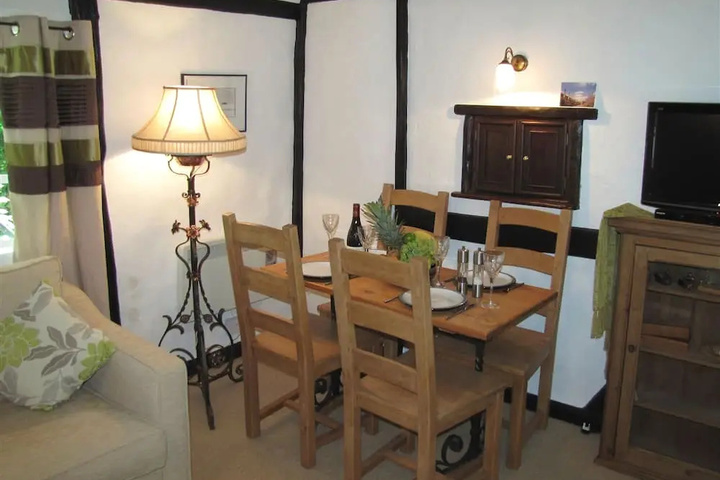 Room 2 of 13