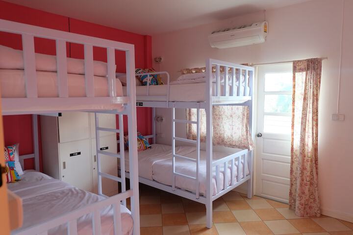 Room 5 of 37