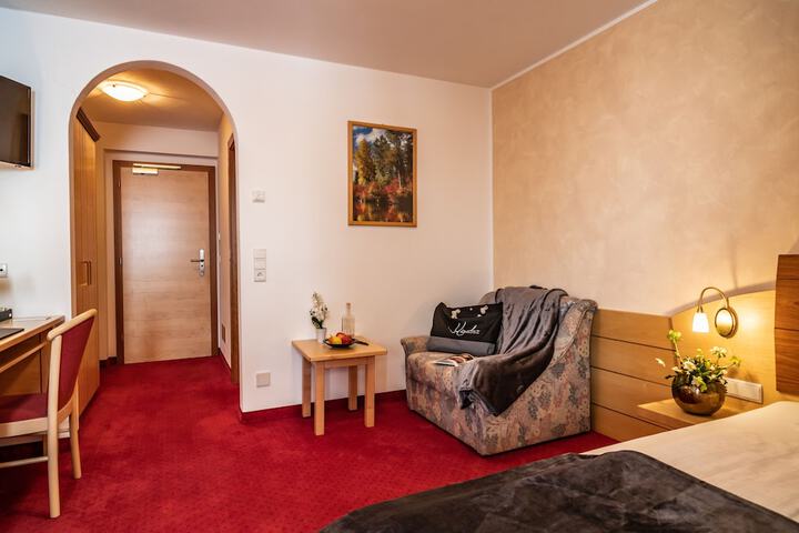 Room 26 of 132