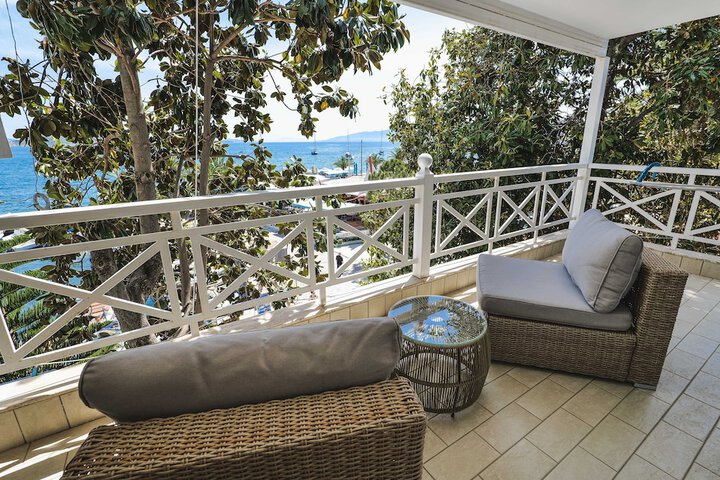 Terrace/Patio 77 of 148