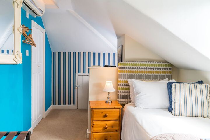Room 15 of 88
