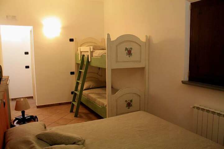 Room 24 of 161