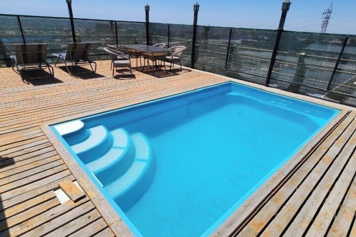 Pool 38 of 62