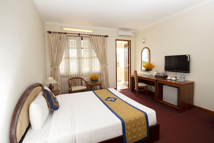 Room 21 of 43
