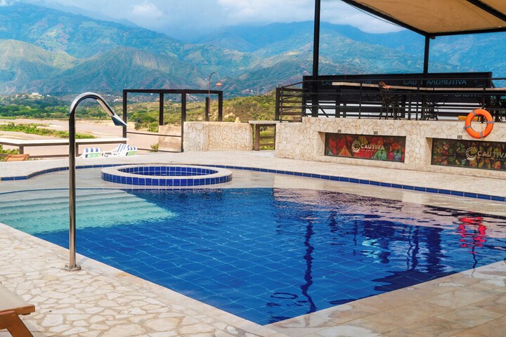 Pool 31 of 42