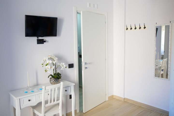 Room 36 of 73