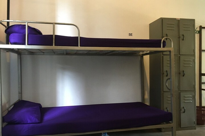 Room 9 of 29