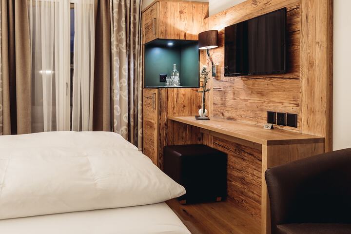 Room 21 of 46