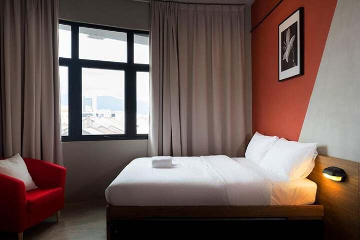 Room 20 of 34
