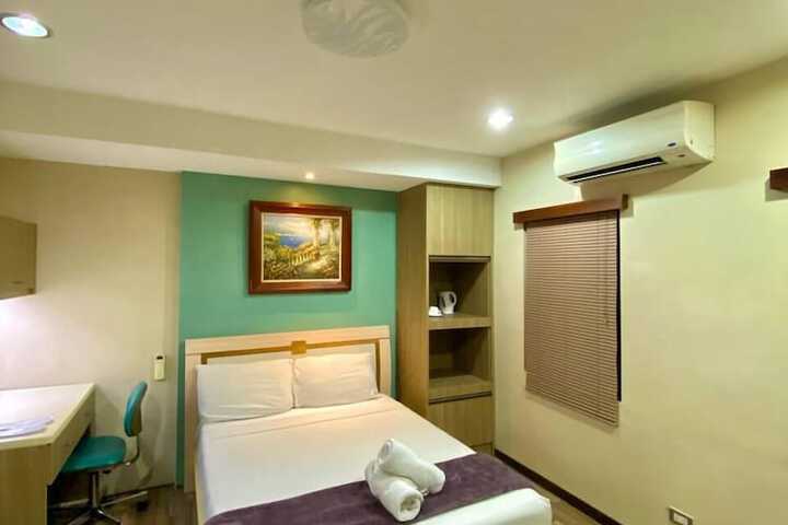 Room 18 of 43