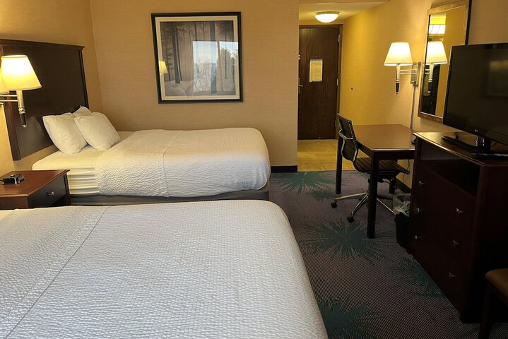 Room 18 of 28