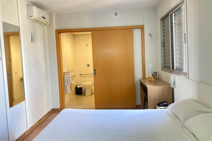 Room 18 of 37