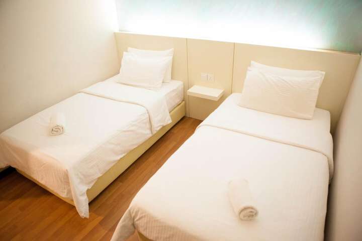 Room 34 of 60
