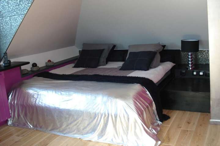 Room 16 of 54