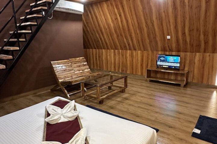 Room 8 of 22