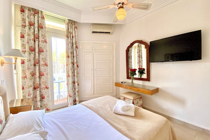 Room 21 of 46