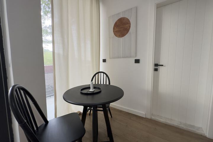 Room 3 of 70
