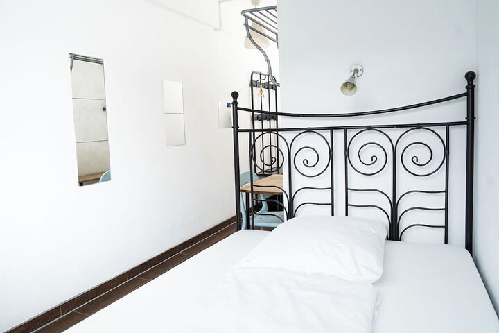 Room 19 of 52